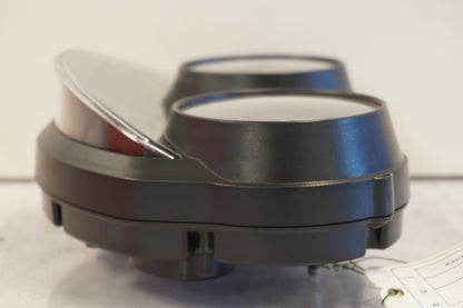 Snett uppifrån på Instrumentpanel från en Kawasaki ZZ-R 1400 -2007 motorcykel.