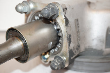 Snett nerifrån på Slutväxel från en Honda VTX 1800 -2002 motorcykel.