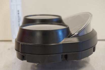 Höger sida på Instrumentpanel från en Kawasaki ZZ-R 1400 -2010 motorcykel.