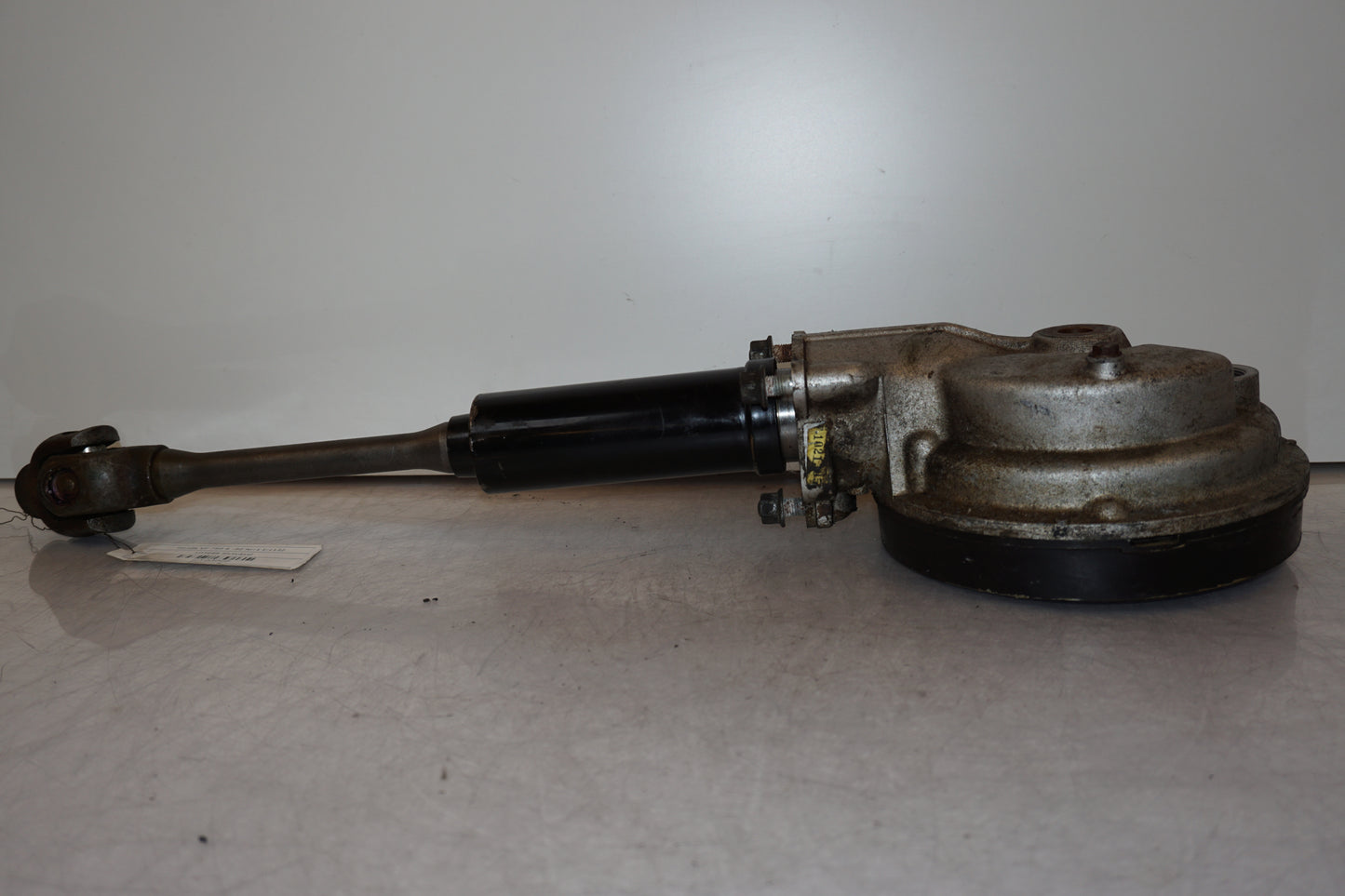 Baksidan på Slutväxel från en Honda VF 750 S -1982 motorcykel.