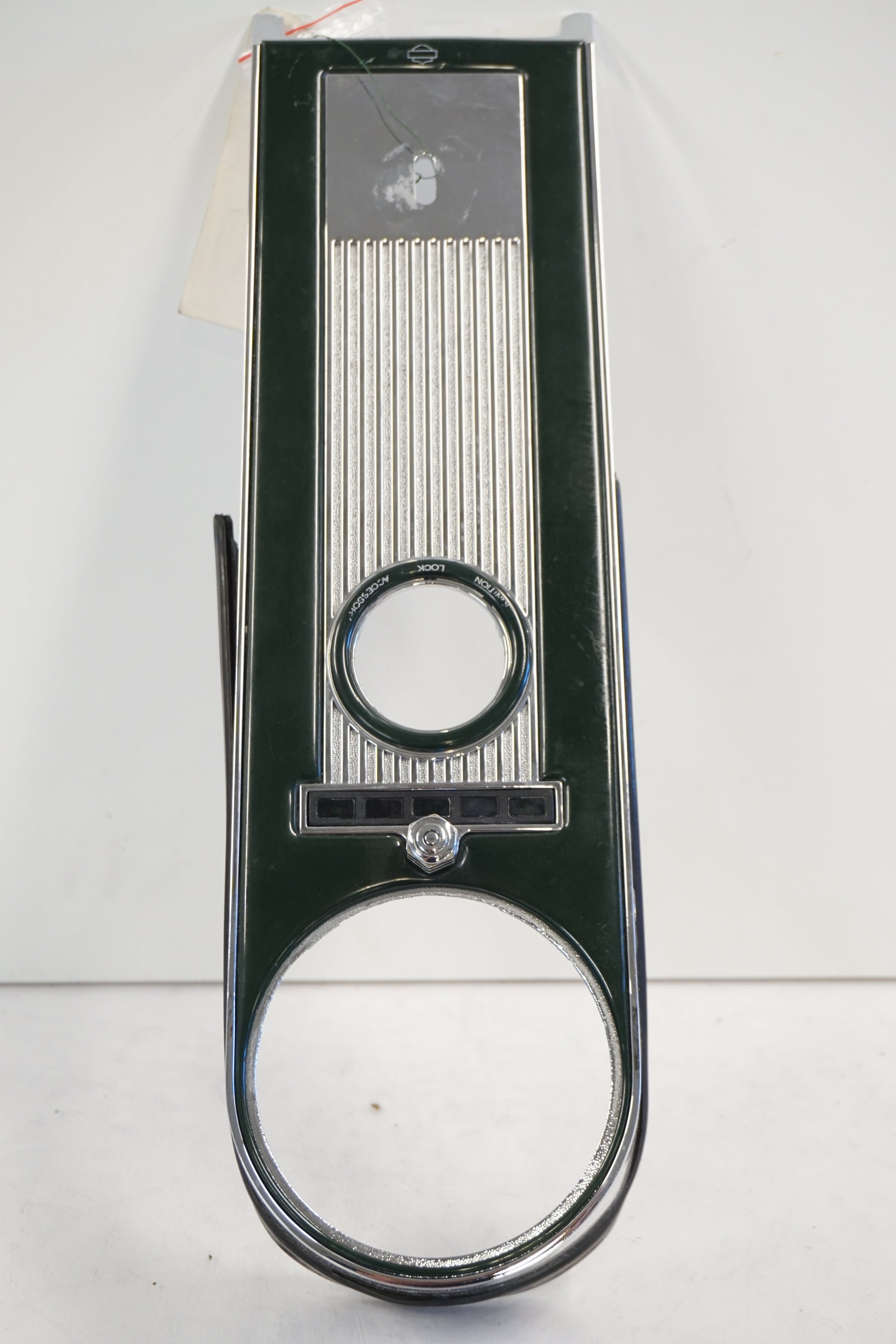 Framsidan på Instrumentkonsoll från en H-D Touring Road King FLHR/I -1997 motorcykel.