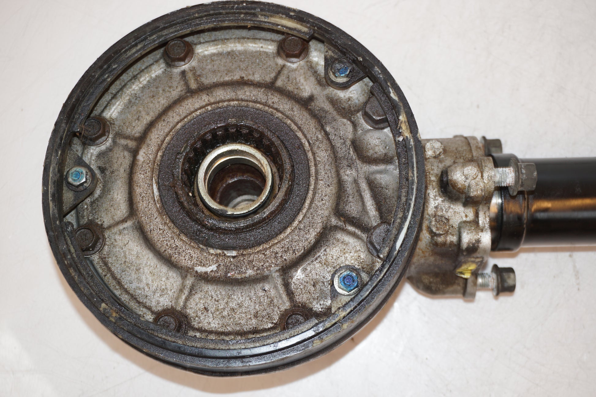 Extrabild5 på Slutväxel från en Honda VF 750 S -1982 motorcykel.