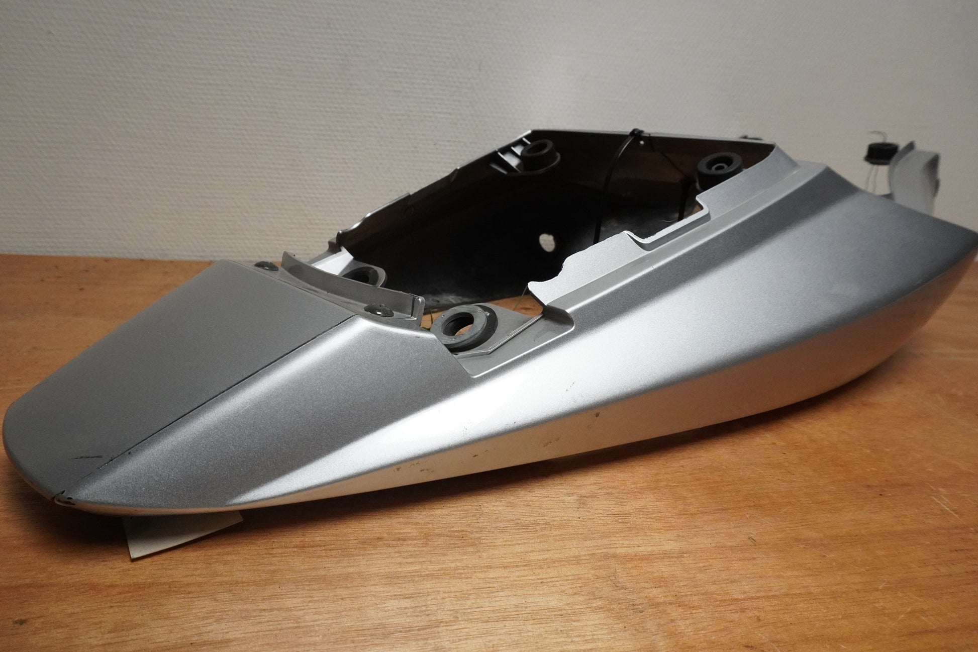 Extrabild1 på Bakvinge från en Suzuki SV 650 -2004 motorcykel.