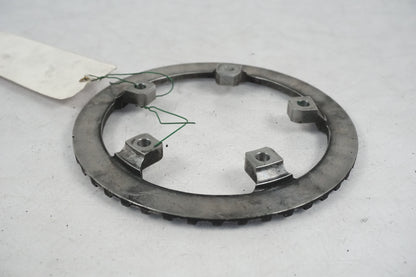 Vänster sida på ABS krans från en Yamaha FZ-6 -2008 motorcykel.