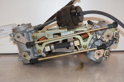 Baksidan på Spjällhus från en Suzuki SV 650 -2006 motorcykel.