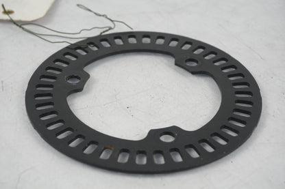 Baksidan på ABS krans från en Yamaha MT-07 -2014 motorcykel.