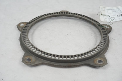 Baksidan på ABS krans från en BMW R 1150 RT -2002 motorcykel.