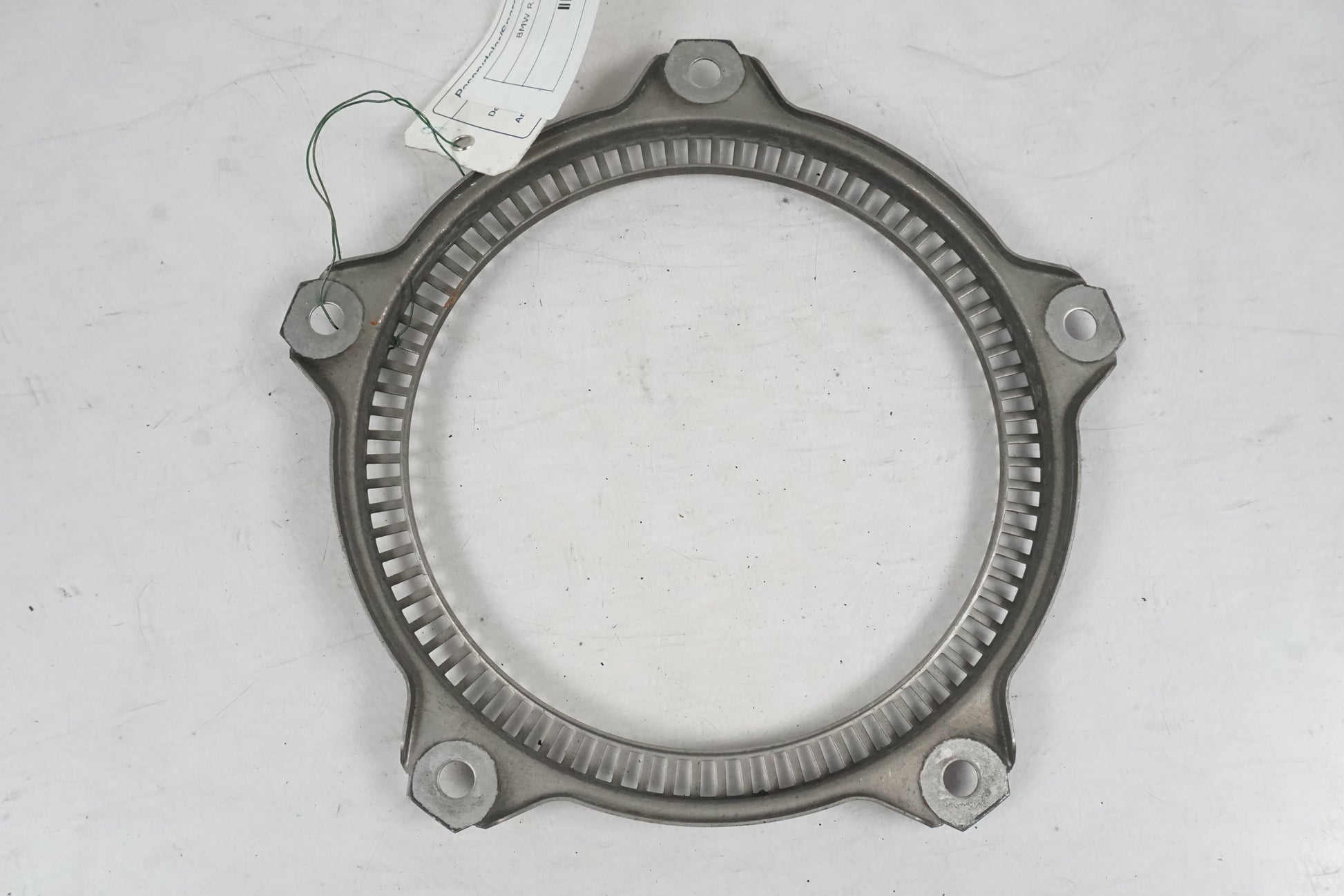 Höger sida på ABS krans från en BMW R 1150 RT -2002 motorcykel.