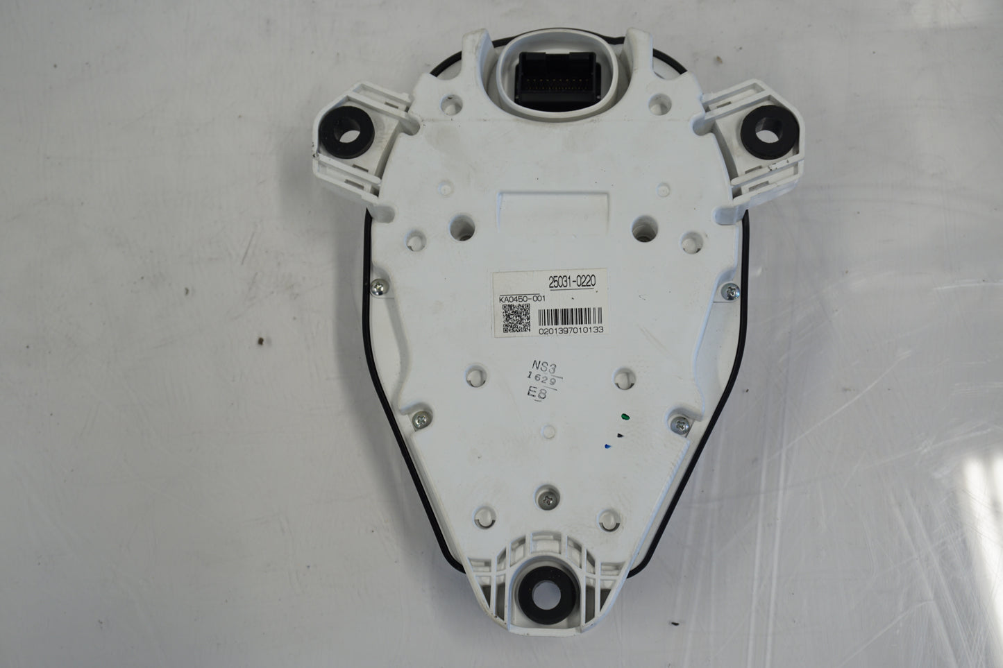 Snett nerifrån på Instrumentpanel från en Kawasaki VN 1700 Classic Tourer -2009 motorcykel.