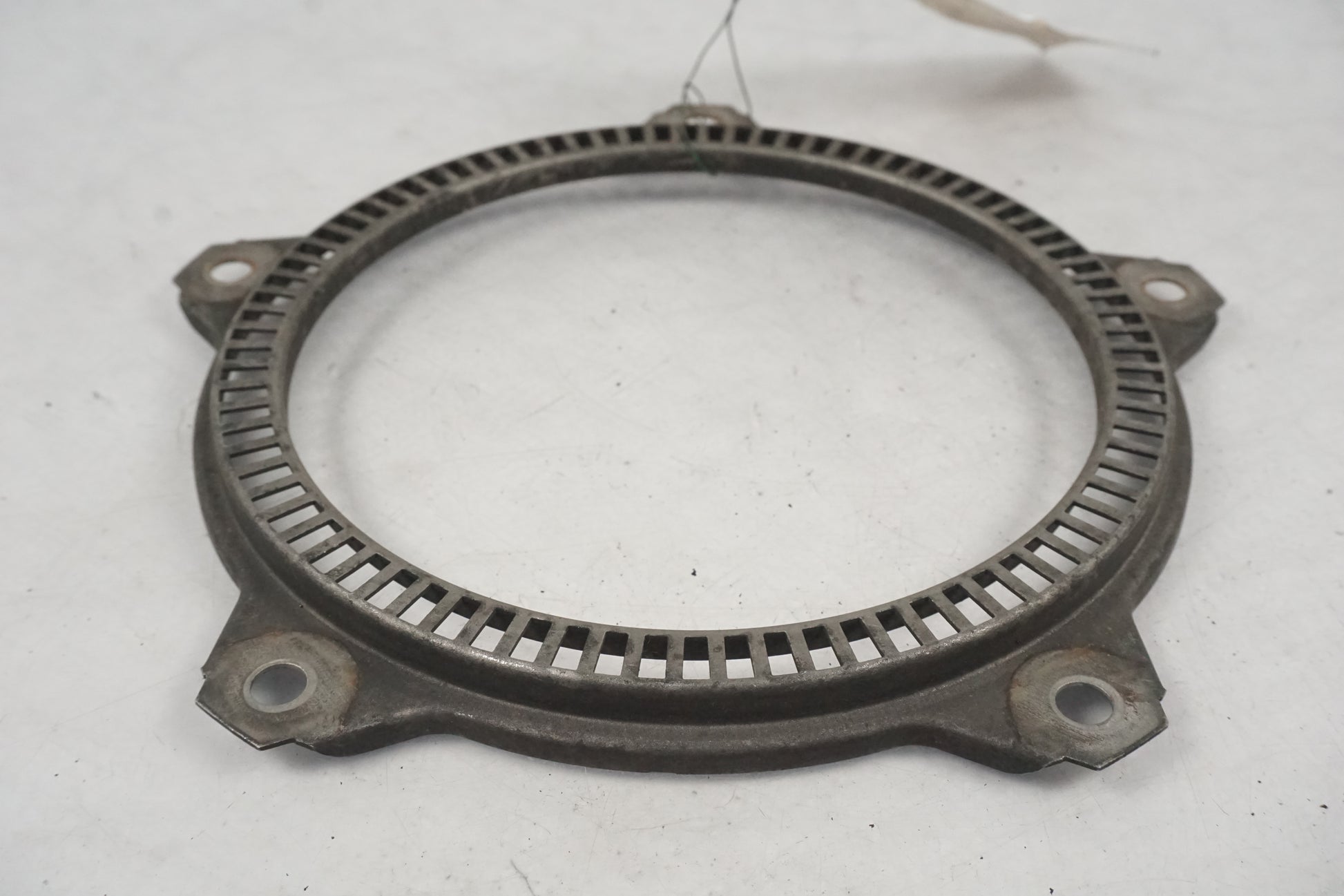 Framsidan på ABS krans från en BMW R 1100 S -2001 motorcykel.