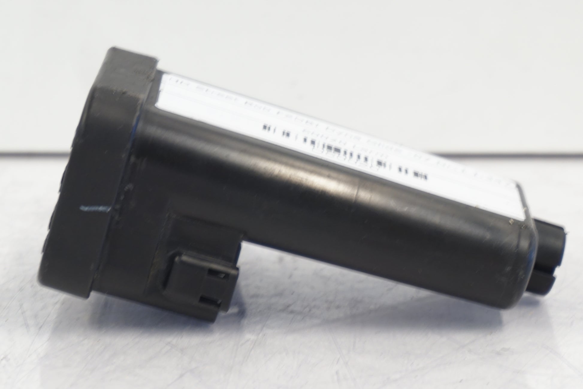 Höger sida på Larm från en H-D Dyna Street Bob FXDB/I -2007 motorcykel.