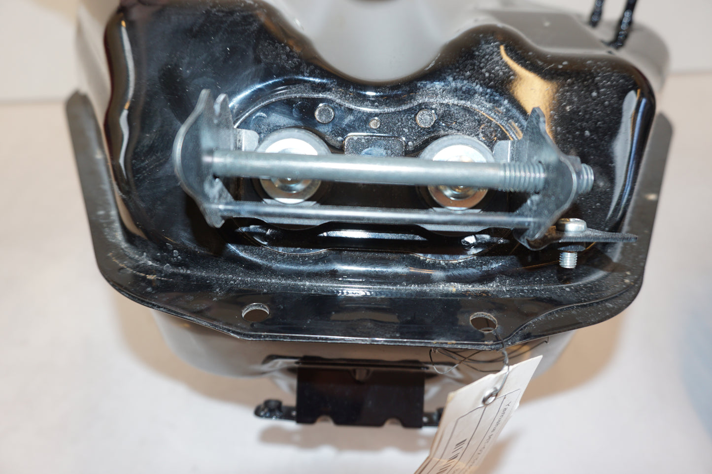 Extrabild4 på Bensintank från en Yamaha MT-07 Tracer -2016 motorcykel.