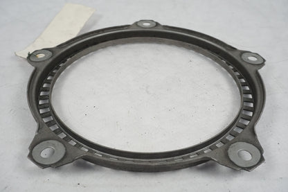 Höger sida på ABS krans från en BMW F 800 S -2009 motorcykel.