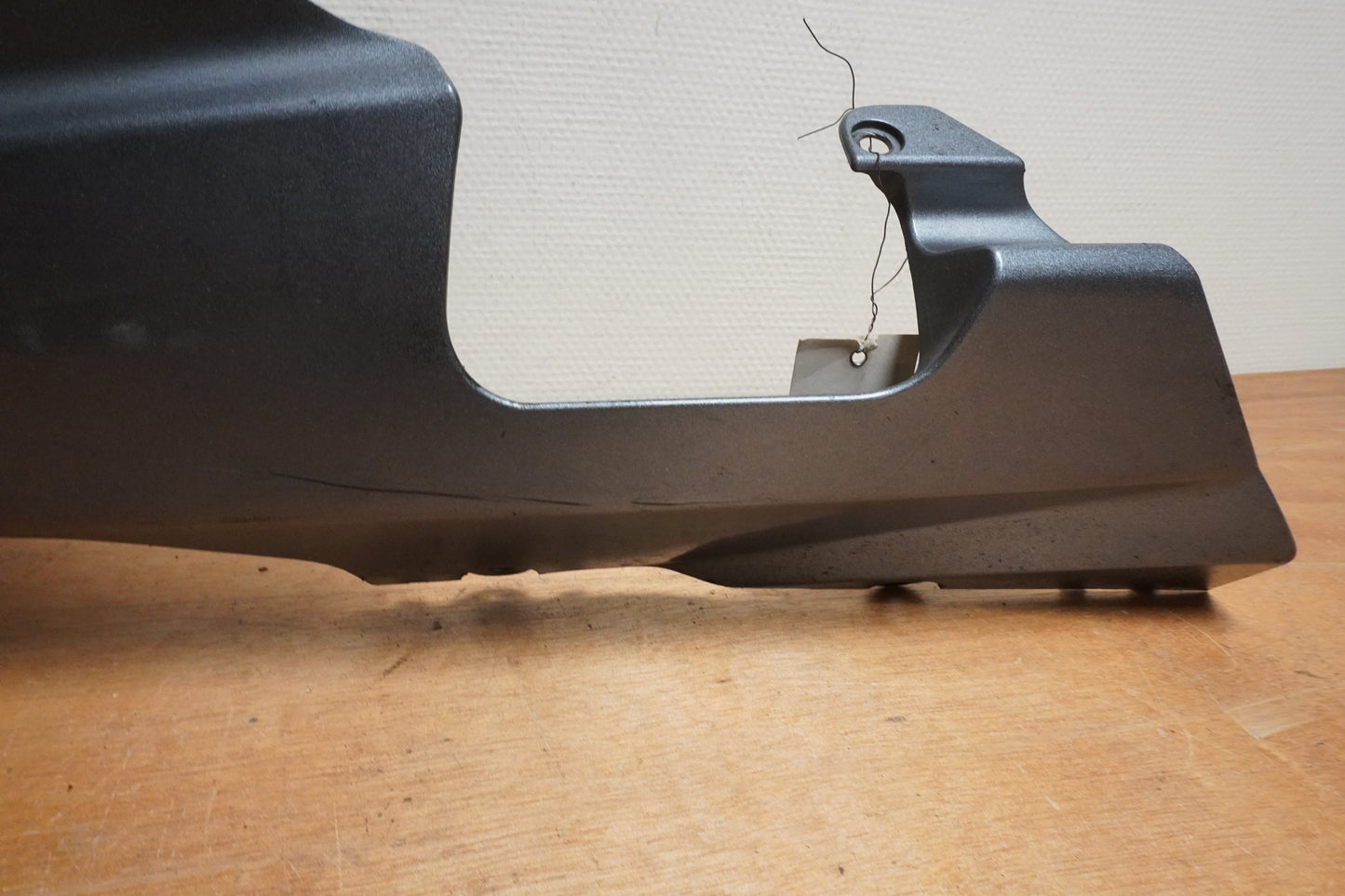 Vänster sida på Sidkåpa från en Suzuki GSX-R 1000 -2003 motorcykel.