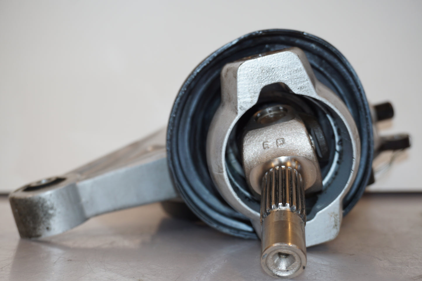 Höger sida på Slutväxel från en BMW R 1100 R -1995 motorcykel.