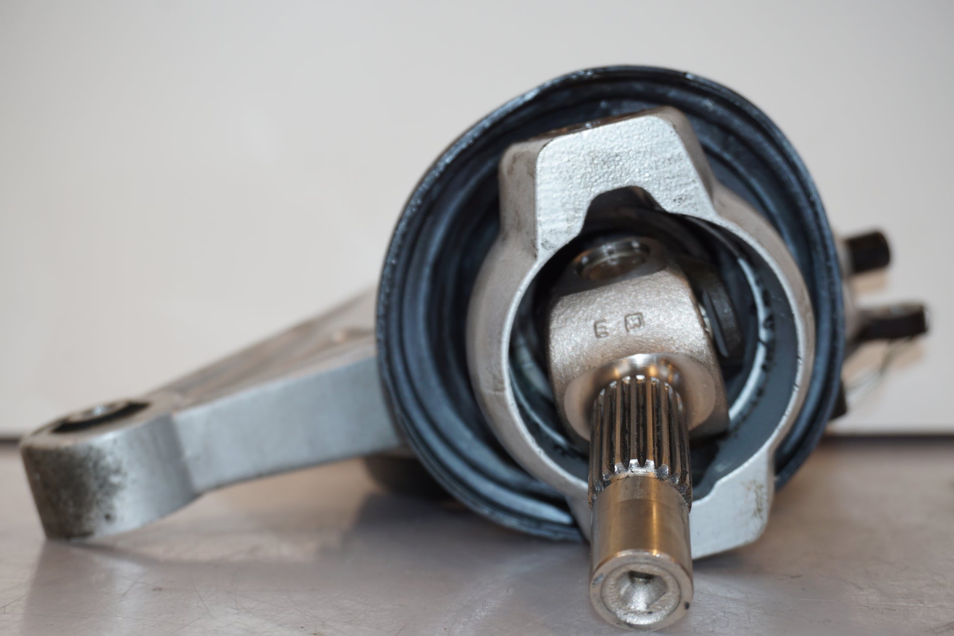 Höger sida på Slutväxel från en BMW R 1100 R -1995 motorcykel.