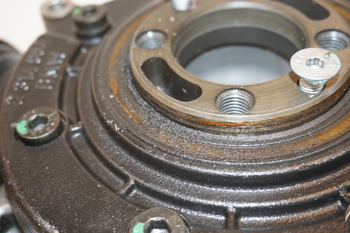 Extrabild6 på Slutväxel från en BMW R 1100 R -1995 motorcykel.