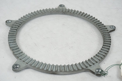 Baksidan på ABS krans från en BMW R 850 C -1999 motorcykel.