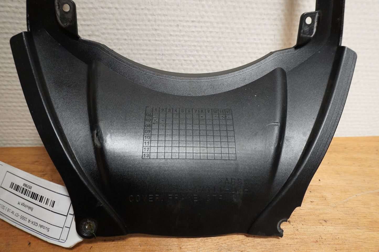 Vänster sida på Bakvinge från en Suzuki GSX-R 1000 -2007 motorcykel.