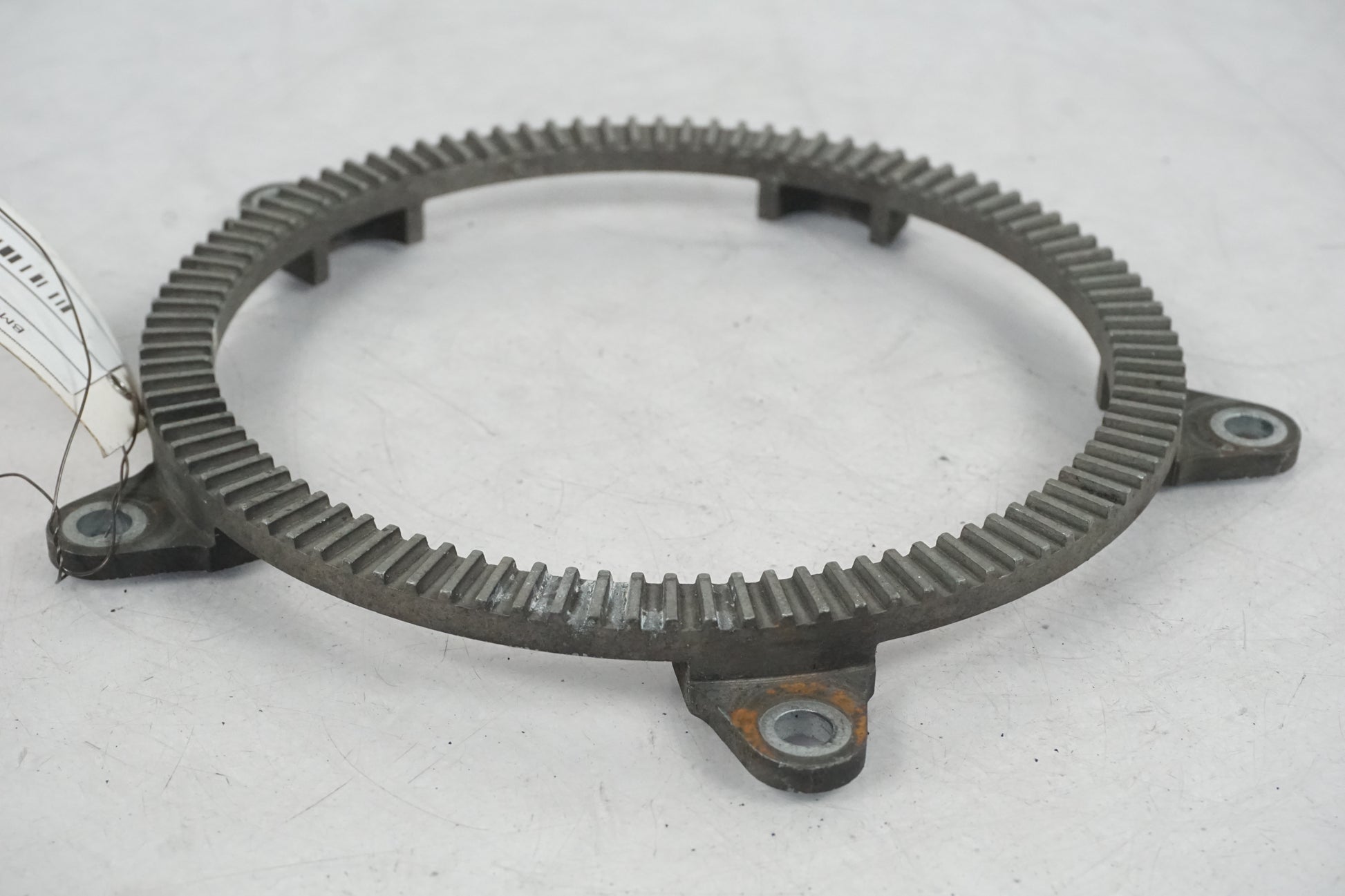 Höger sida på ABS krans från en BMW K 1200 RS -1998 motorcykel.