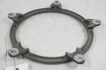 Vänster sida på ABS krans från en BMW K 1200 RS -1998 motorcykel.