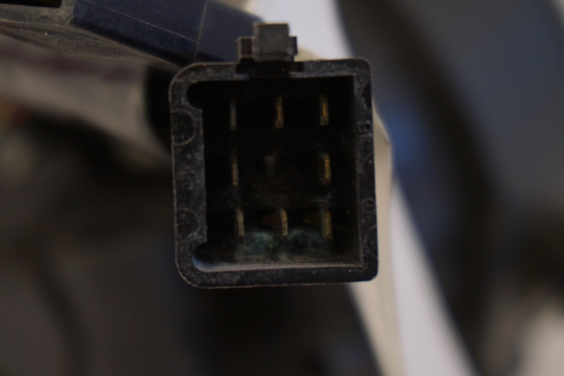 Extrabild1 på Instrumentpanel från en Kawasaki ZX-9R -1994 motorcykel.