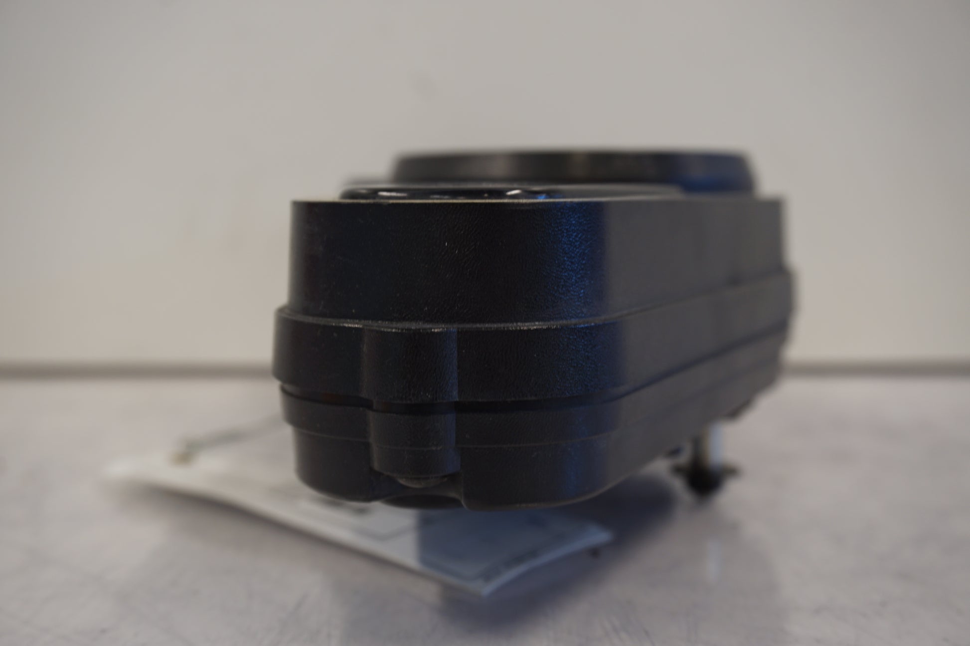 Höger sida på Instrumentpanel från en Kawasaki ZX-9R -1998 motorcykel.