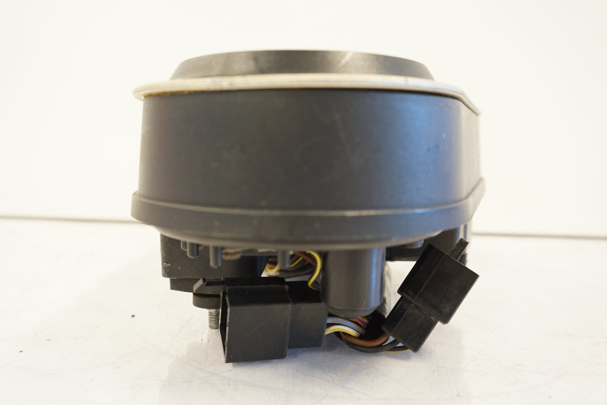 Höger sida på Instrumentpanel från en Kawasaki ZX-9R -1997 motorcykel.