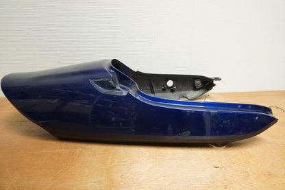 Vänster sida på Bakvinge från en Suzuki GSX 750 -1998 motorcykel.