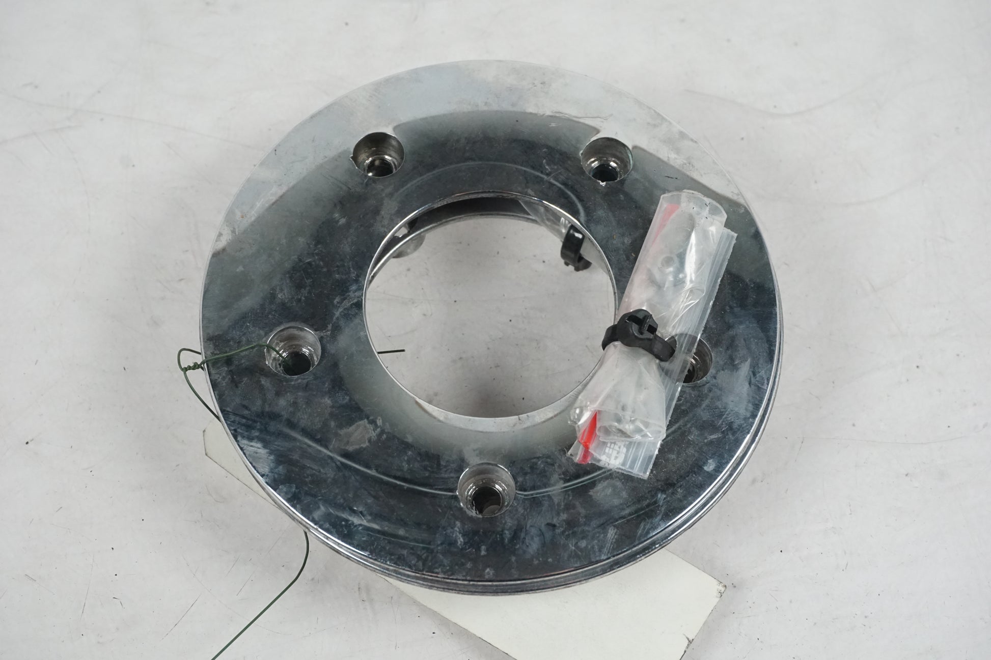 Baksidan på Bromsskivedekor från en Yamaha XV 1100 -1996 motorcykel.