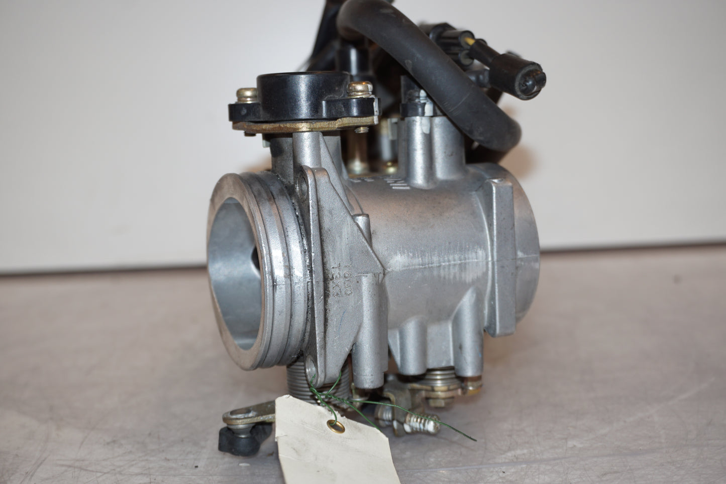 Extrabild2 på Spjällhus från en Suzuki SV 1000 -2004 motorcykel.