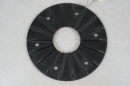 Framsidan på Bromsskivedekor från en Yamaha XV 1700 -2003 motorcykel.