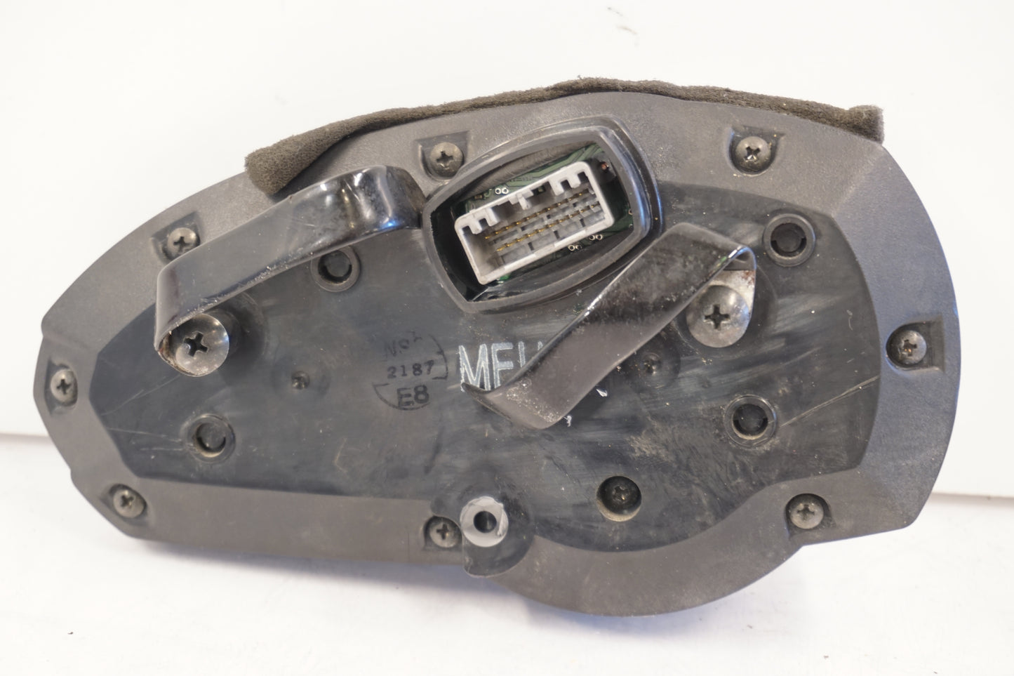 Extrabild1 på Instrumentpanel från en Kawasaki Z 750 -2008 motorcykel.