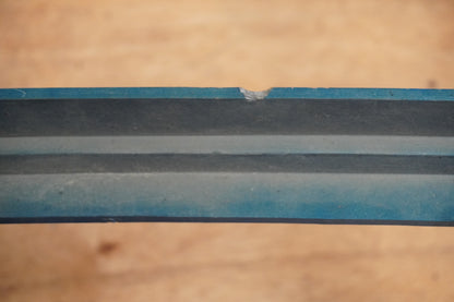 Snett nerifrån på Bakvinge från en Suzuki GS 850 G -1982 motorcykel.