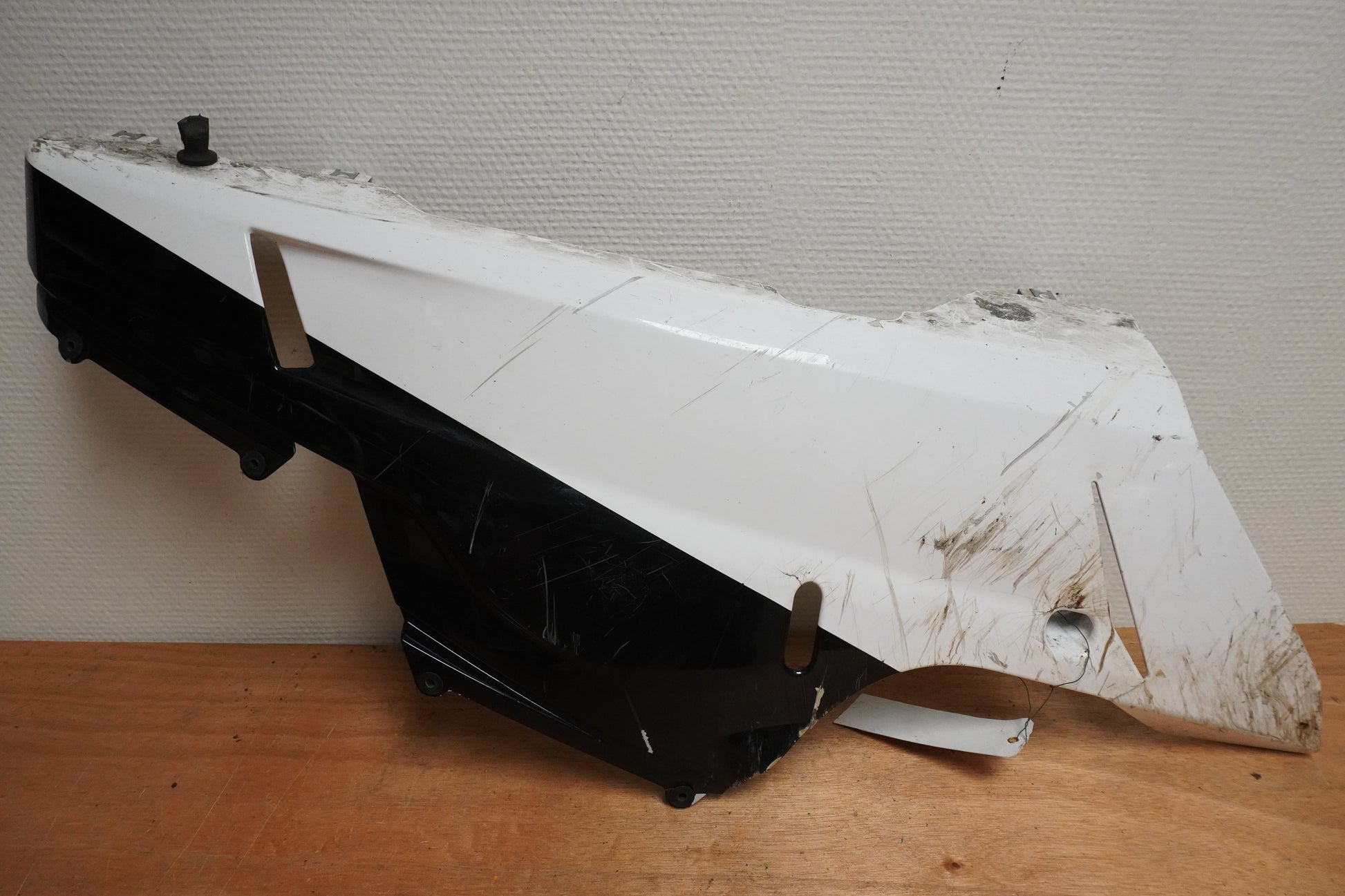 Framsidan på Magkåpa från en Ducati 848 EVO -2012 motorcykel.