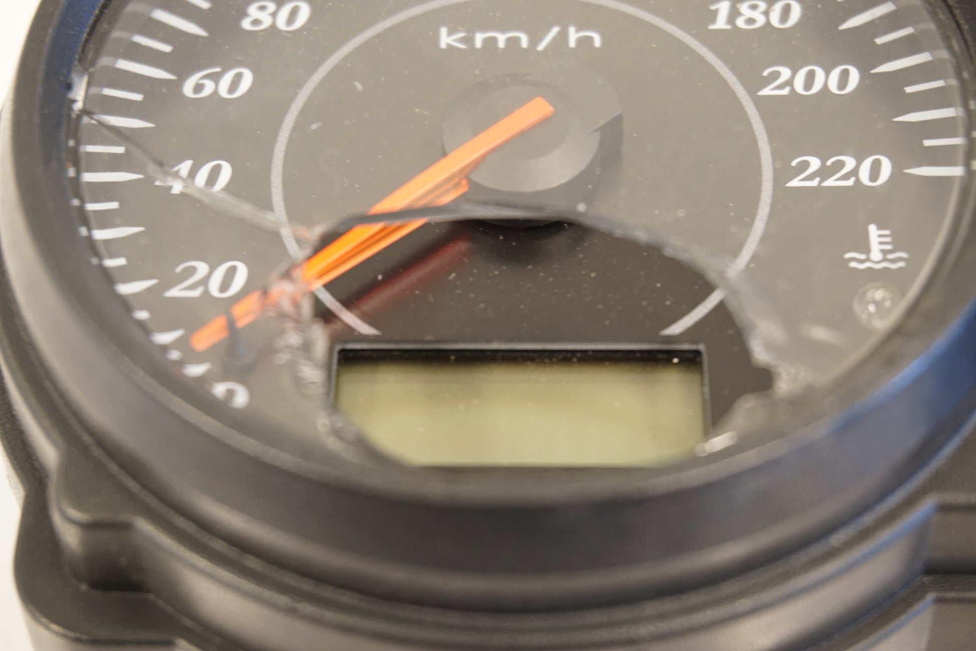 Höger sida på Instrumentpanel från en Kawasaki ER-6F -2007 motorcykel.