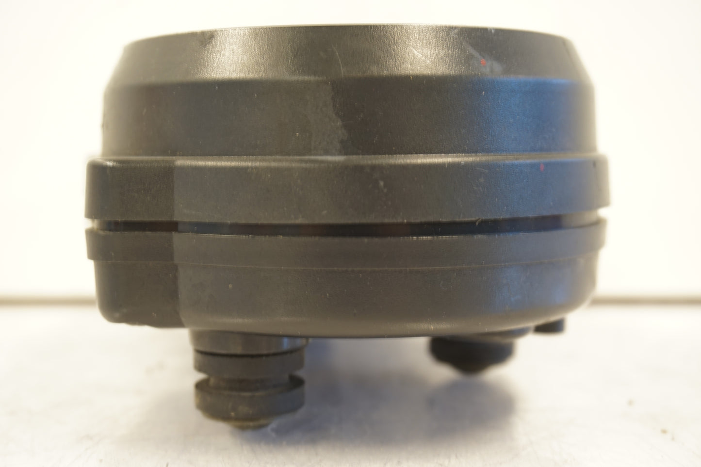 Höger sida på Instrumentpanel från en Yamaha YZF R6 -2000 motorcykel.