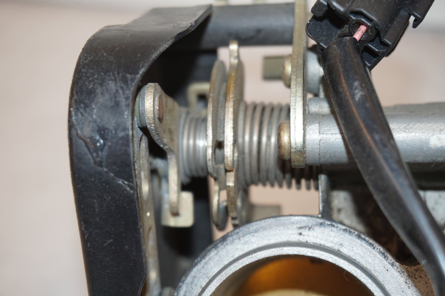 Extrabild2 på Spjällhus från en Yamaha YZF R6 -2006 motorcykel.