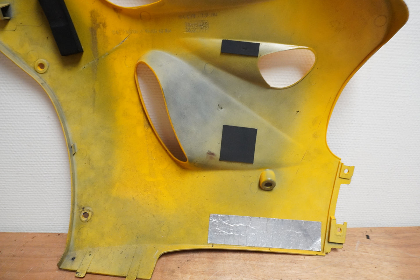 Extrabild1 på Sidkåpa från en Suzuki GSX-R 750 -1996 motorcykel.