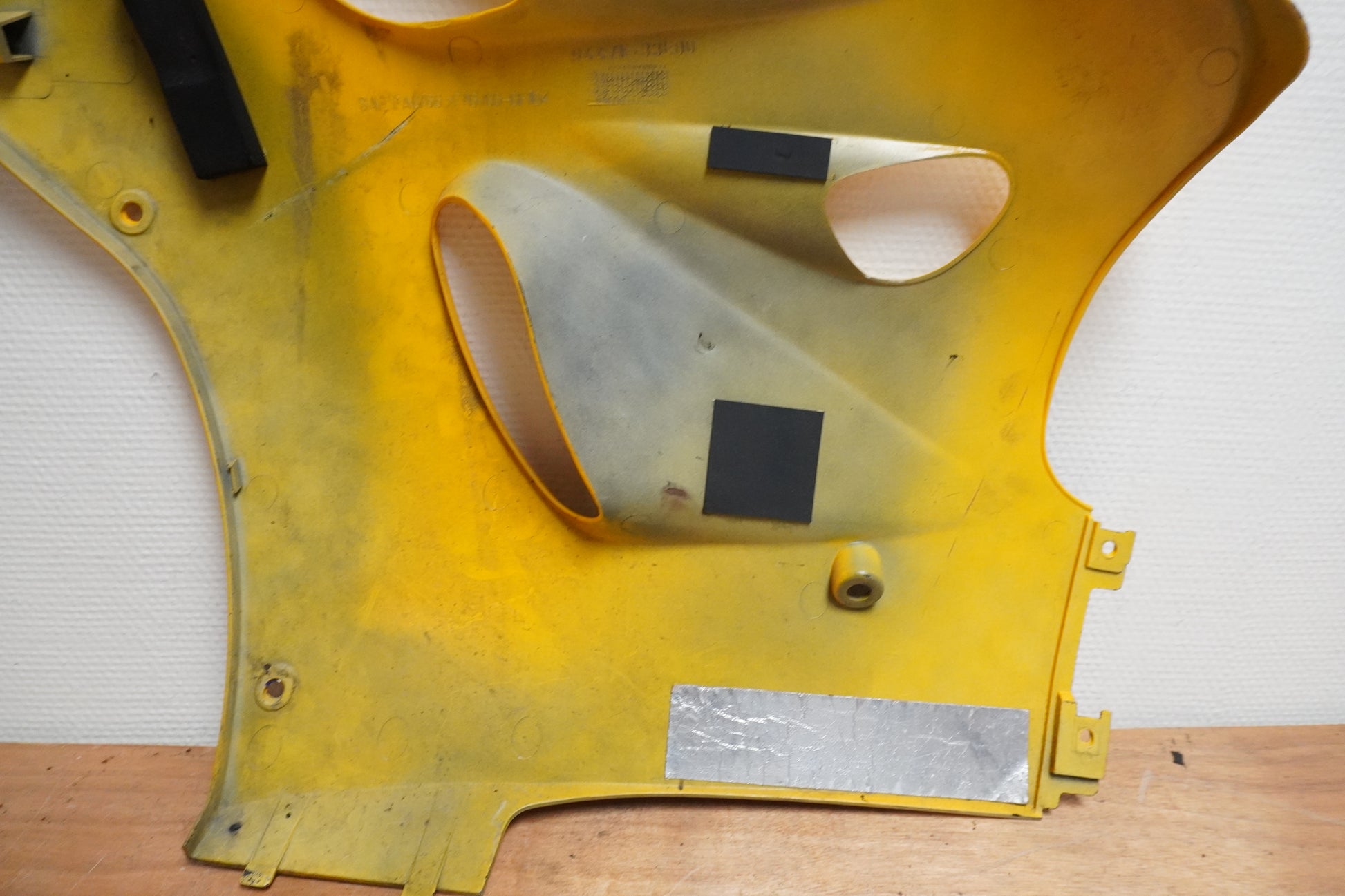 Extrabild1 på Sidkåpa från en Suzuki GSX-R 750 -1996 motorcykel.