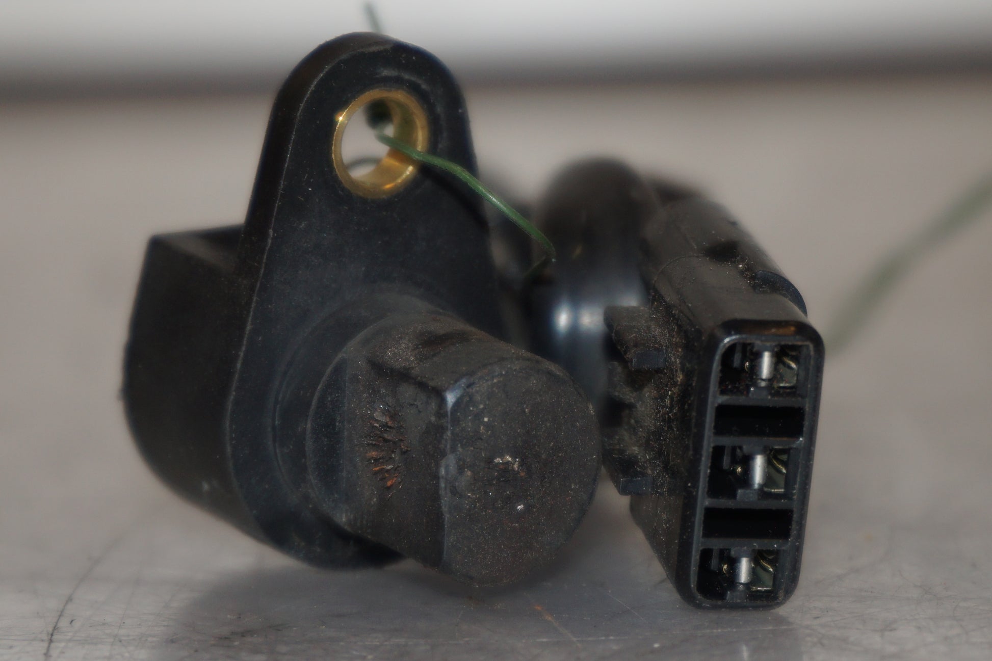 Snett uppifrån på Hastighetsgivare från en Cagiva Raptor 1000 -2002 motorcykel.