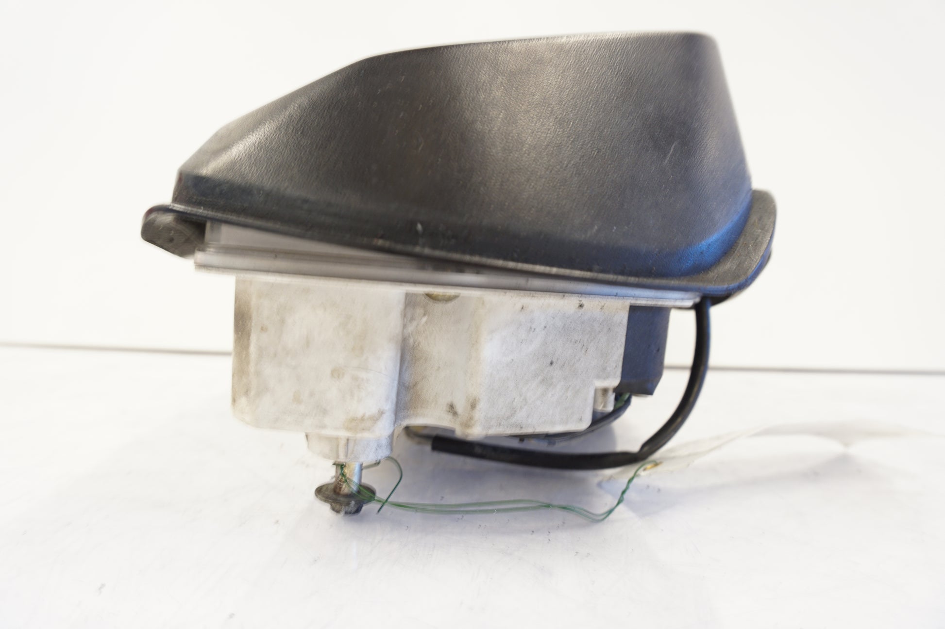 Höger sida på Instrumentpanel från en Suzuki GSX 1100 F -1988 motorcykel.