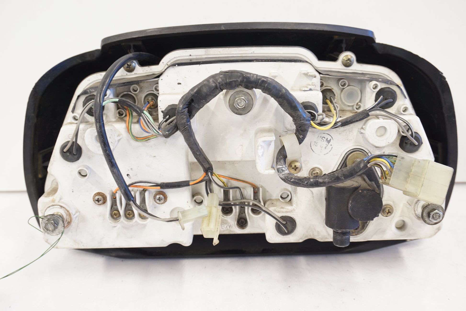 Snett nerifrån på Instrumentpanel från en Suzuki GSX 1100 F -1988 motorcykel.