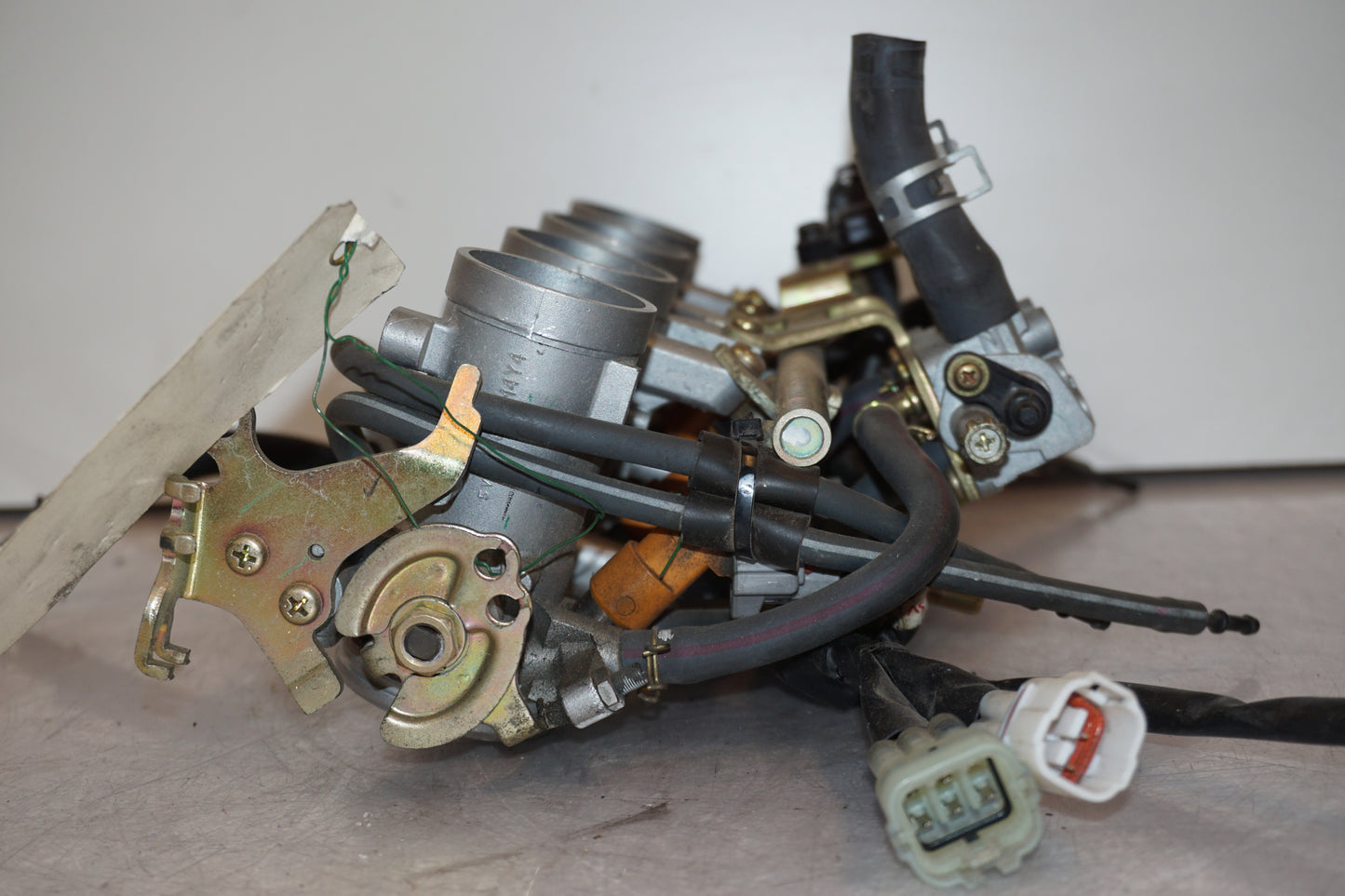 Extrabild1 på Spjällhus från en Yamaha FZ-6 -2005 motorcykel.