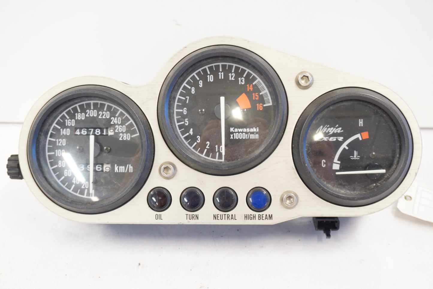 Framsidan på Instrumentpanel från en Kawasaki ZX-6R -1997 motorcykel.