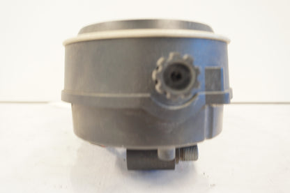 Snett uppifrån på Instrumentpanel från en Kawasaki ZX-6R -1997 motorcykel.