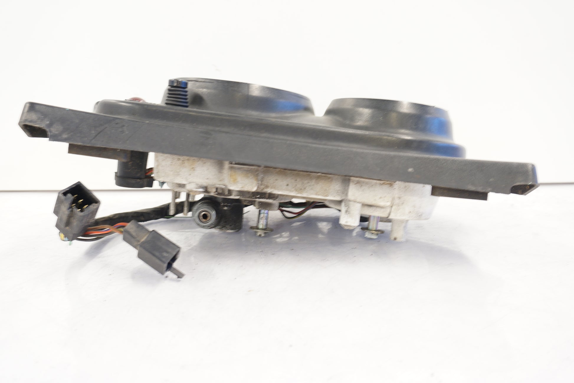 Baksidan på Instrumentpanel från en Kawasaki KLE 500 -1991 motorcykel.