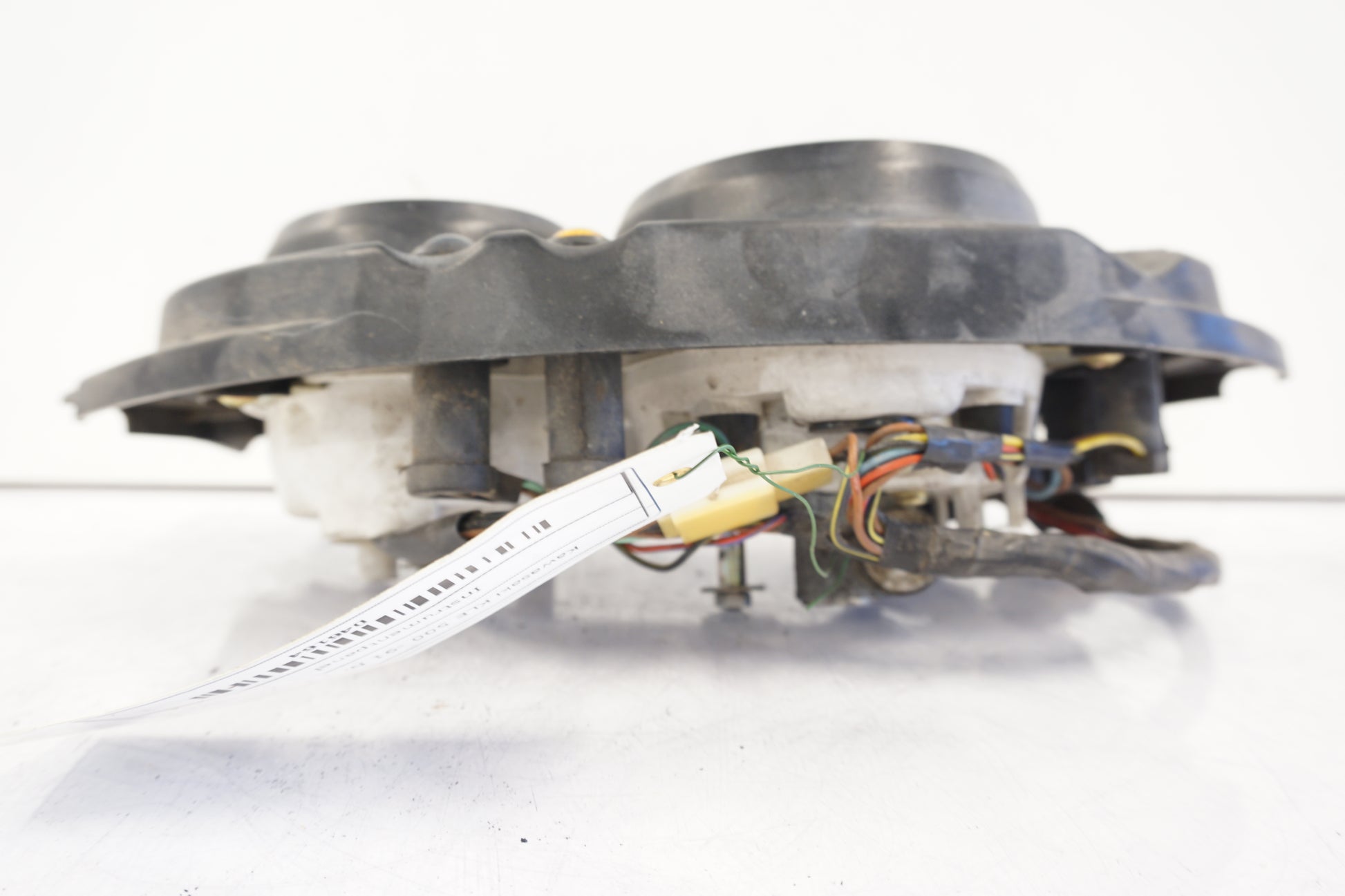 Vänster sida på Instrumentpanel från en Kawasaki KLE 500 -1991 motorcykel.