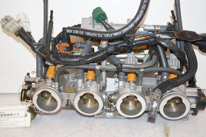 Framsidan på Spjällhus från en Yamaha FZ-6 -2005 motorcykel.