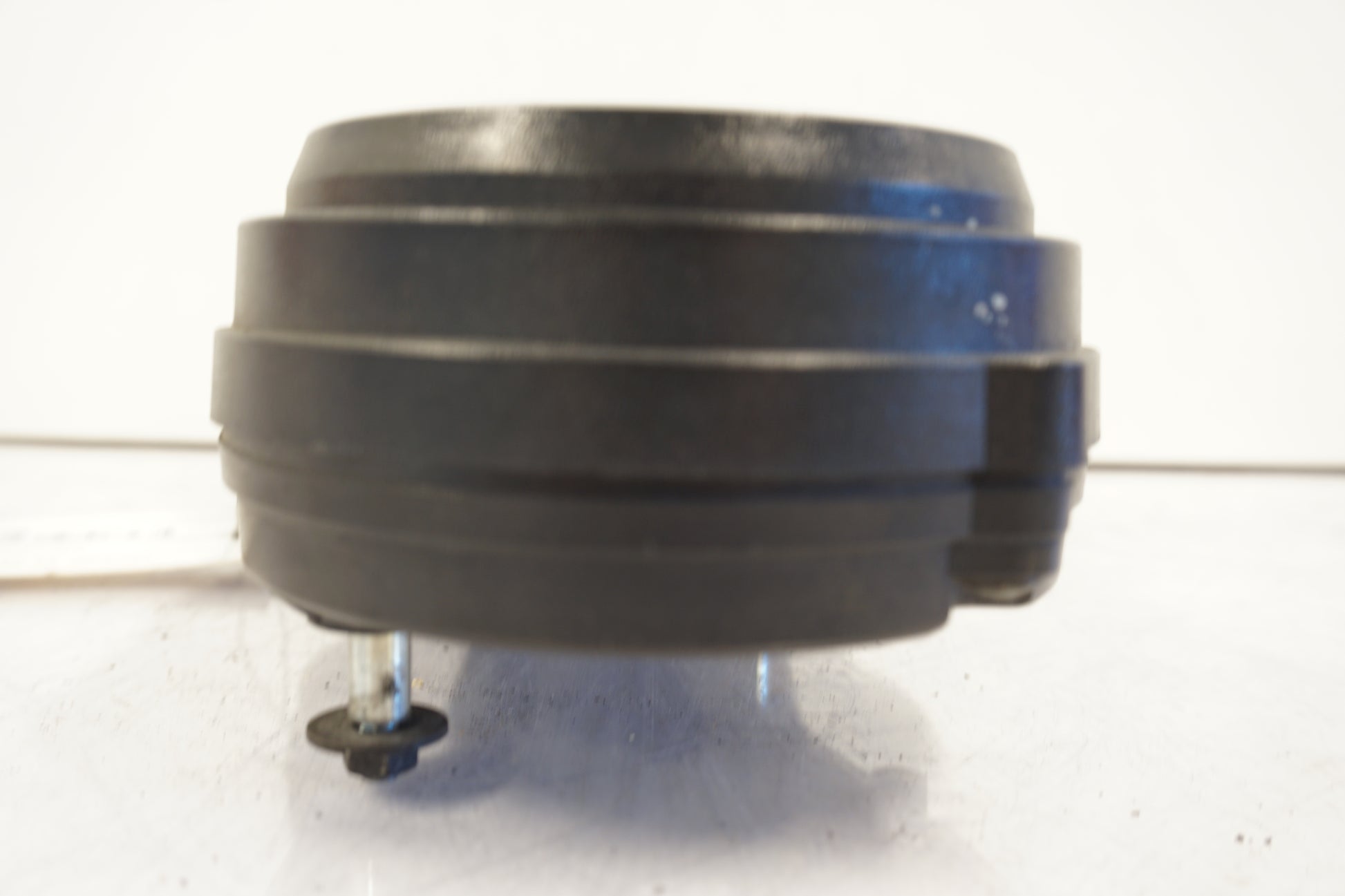 Snett uppifrån på Instrumentpanel från en Kawasaki ZX-6R -1998 motorcykel.